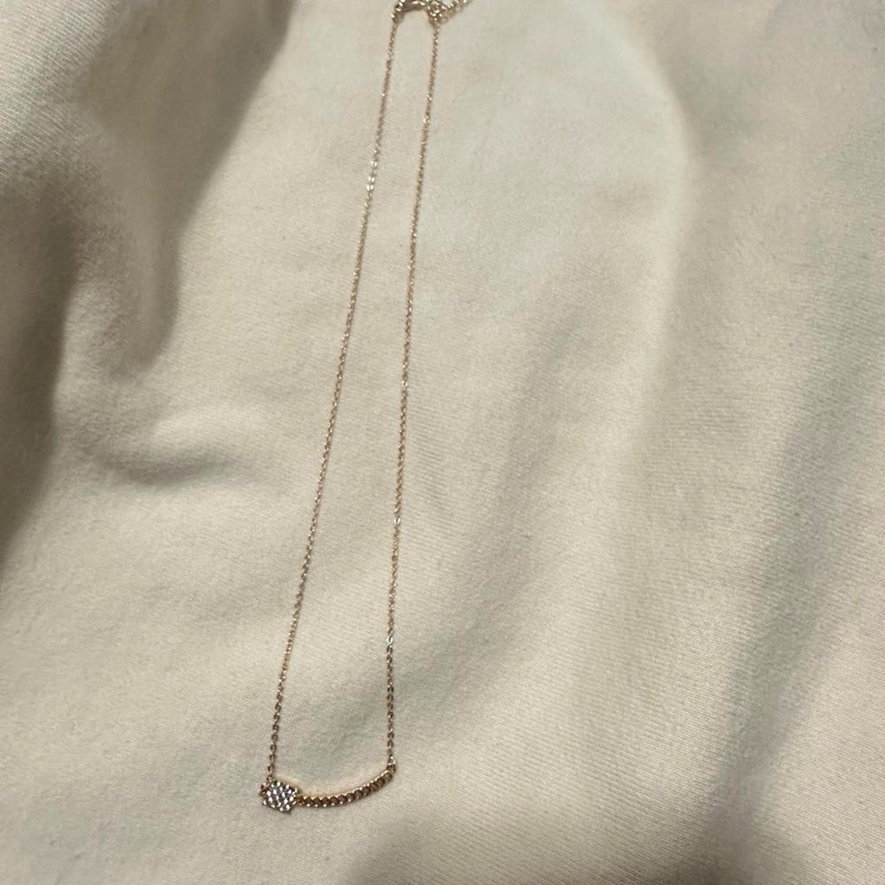 never worn diamond necklace.